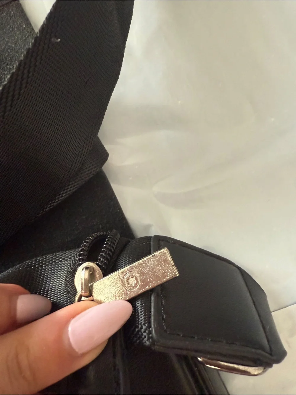 Montblanc compact messenger